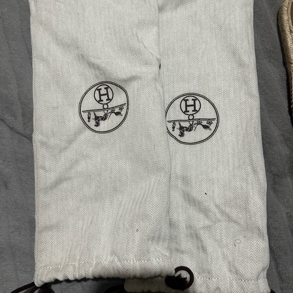 Sandals_&_Flip_Flops